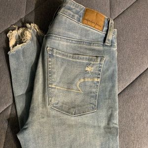 American Eagle ripped  skinny jeans